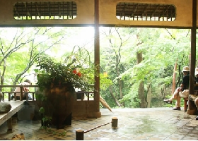 庭園ヨーガ倍音浴